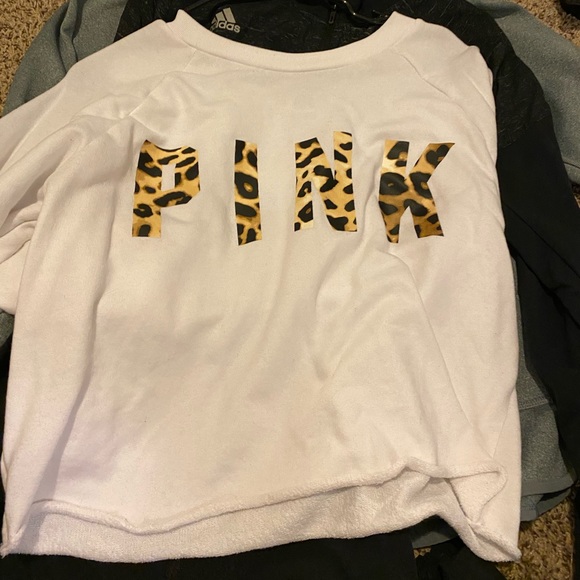 Pink sweatshirt - Picture 1 of 1